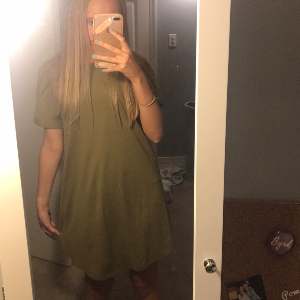 T-SHIRT DRESS *NEW* SMALL - Picture 3 of 3